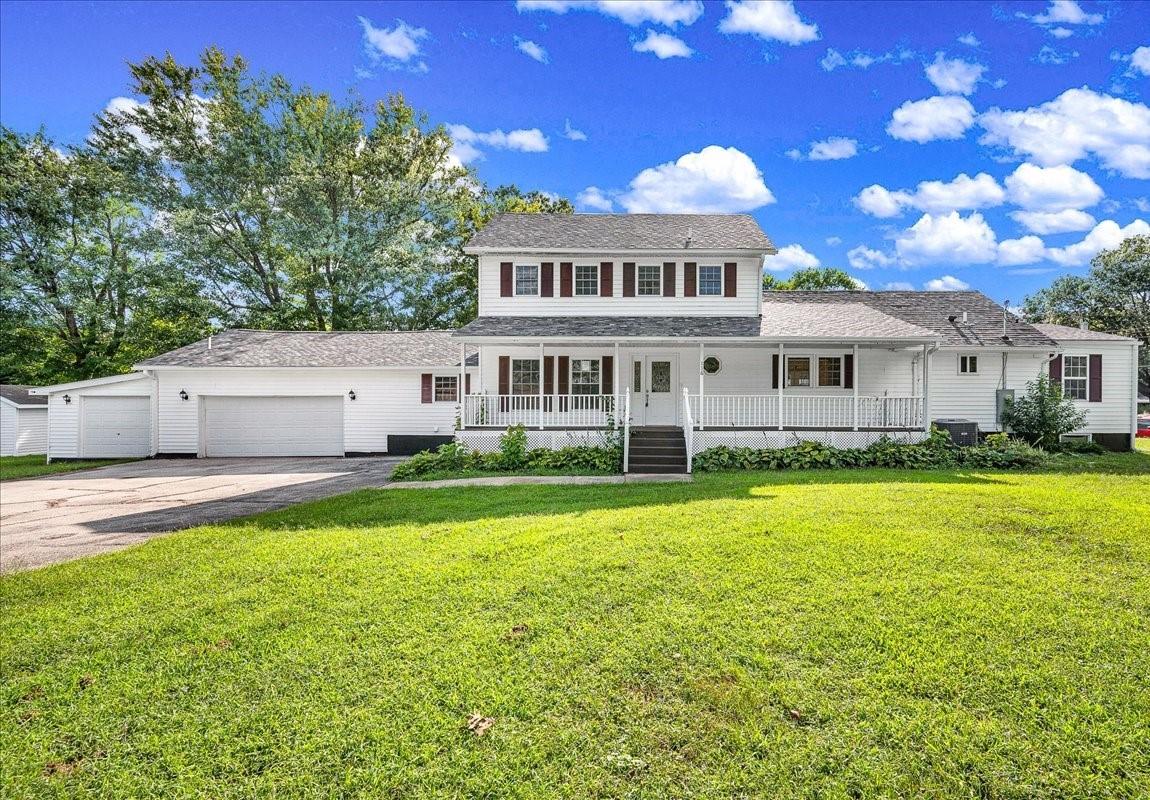 116 Lakeview Dr., East Galesburg, IL 61430