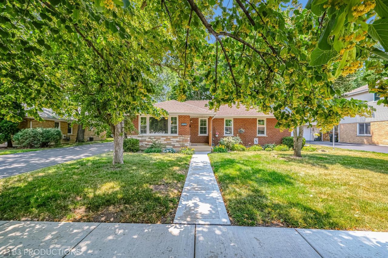 5825 109th St., Chicago Ridge, IL 60415