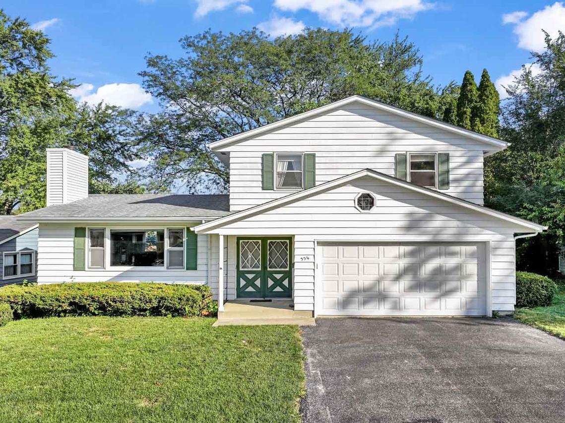 336 W Margaret Ter., Cary, IL 60013