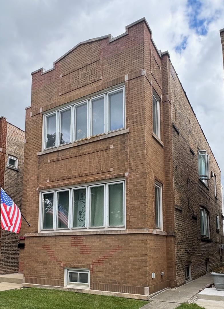 6109 S Monitor Ave., Chicago, IL 60638