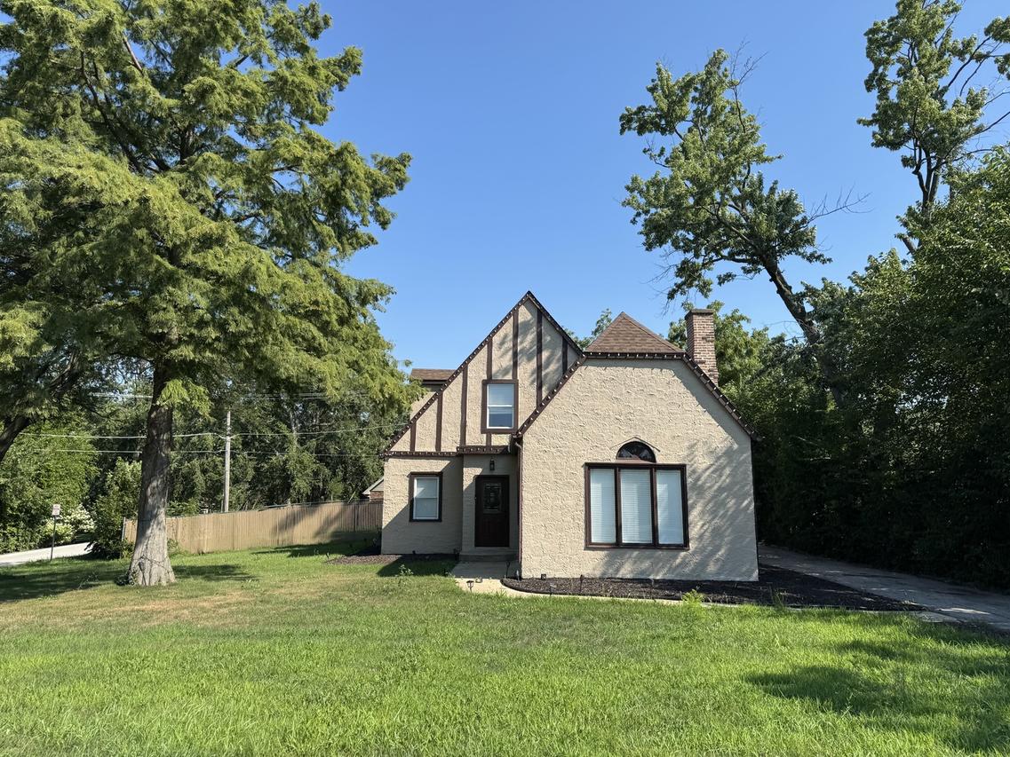 395 Surrey Ln., Crete, IL 60417