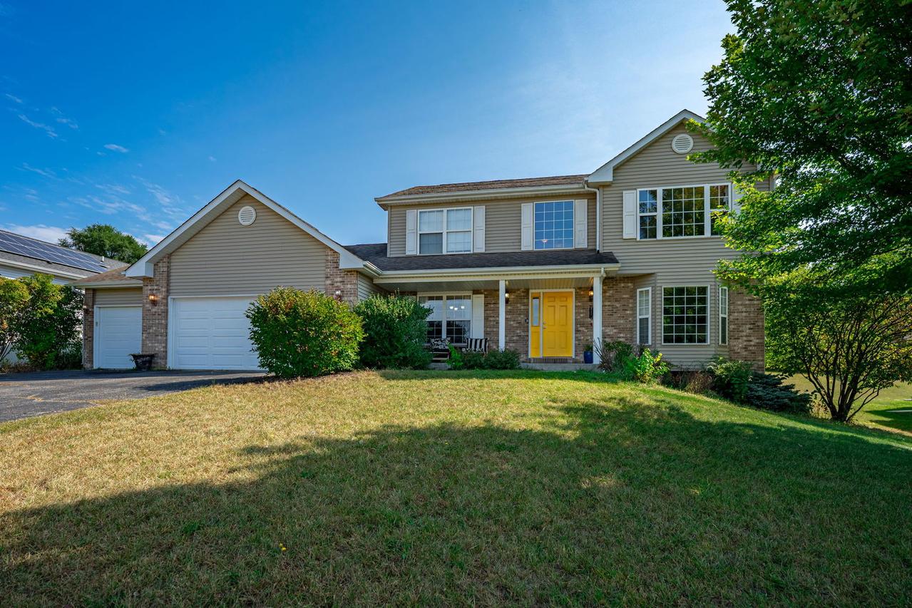 10679 Harrison Ct., Roscoe, IL 61073