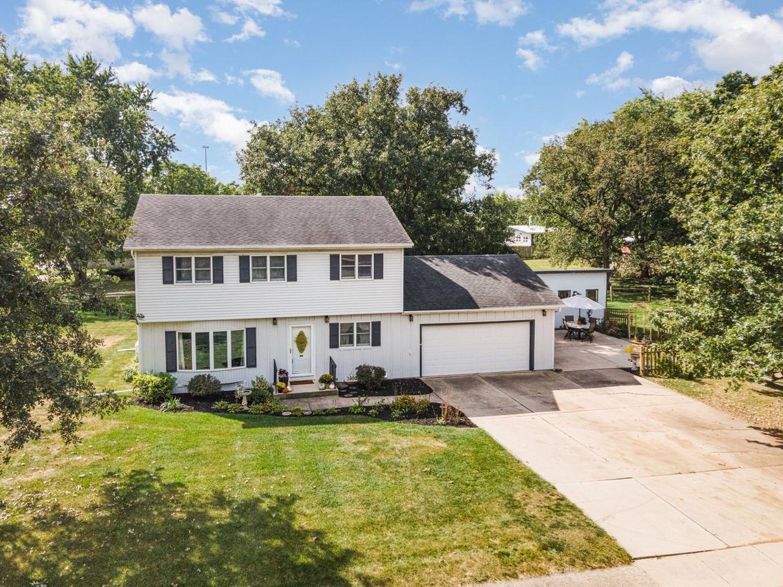 3800 Amber Ct., Plainfield, IL 60586
