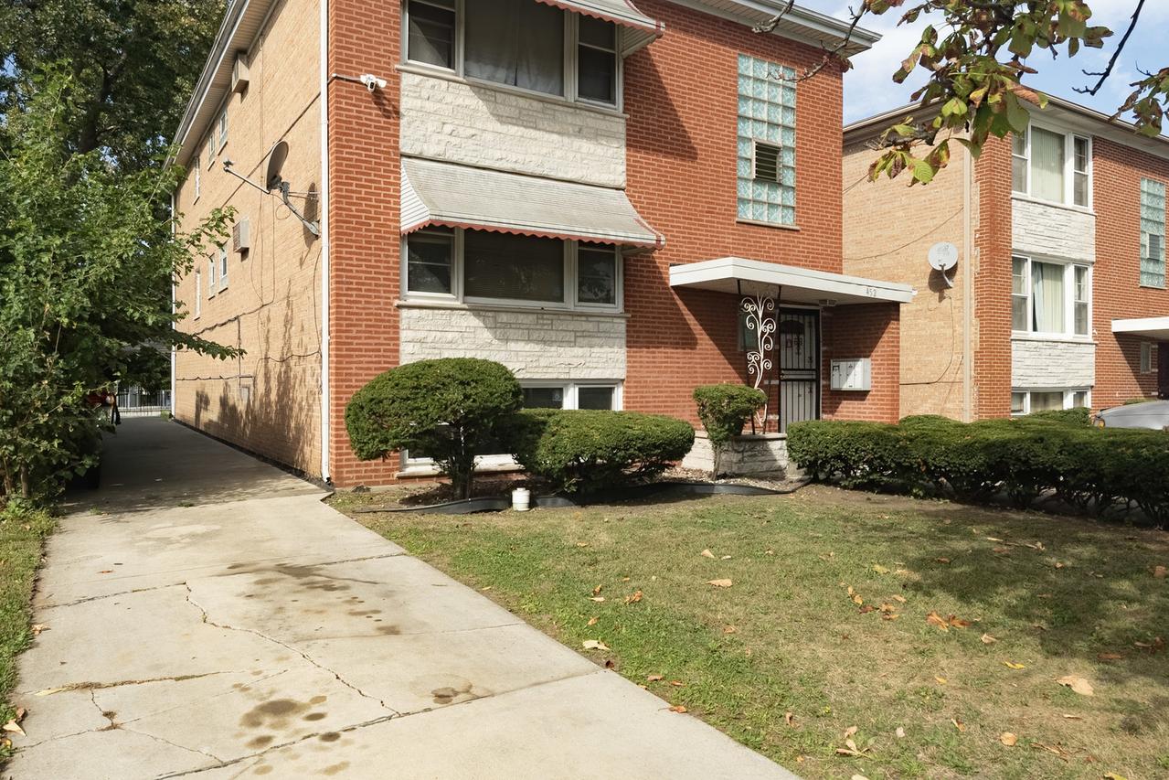 452 Yates Ave., Calumet City, IL 60409