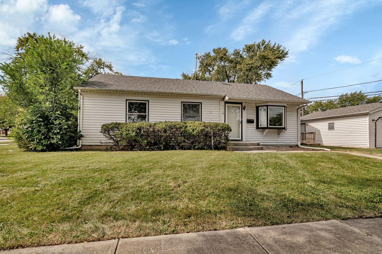 1115 Brentwood Pl., Joliet, IL 60435