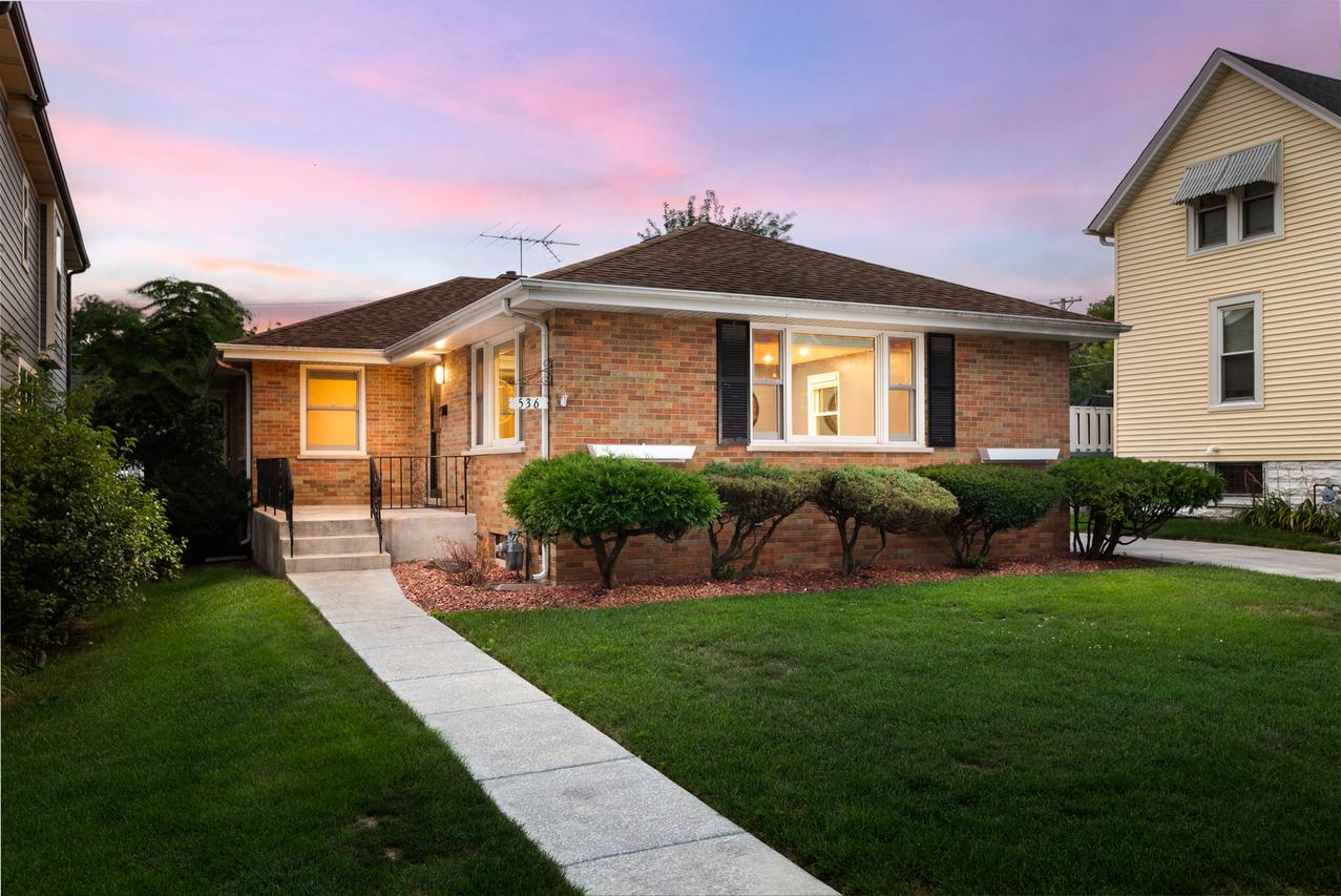536 Prairie Ave., Downers Grove, IL 60515