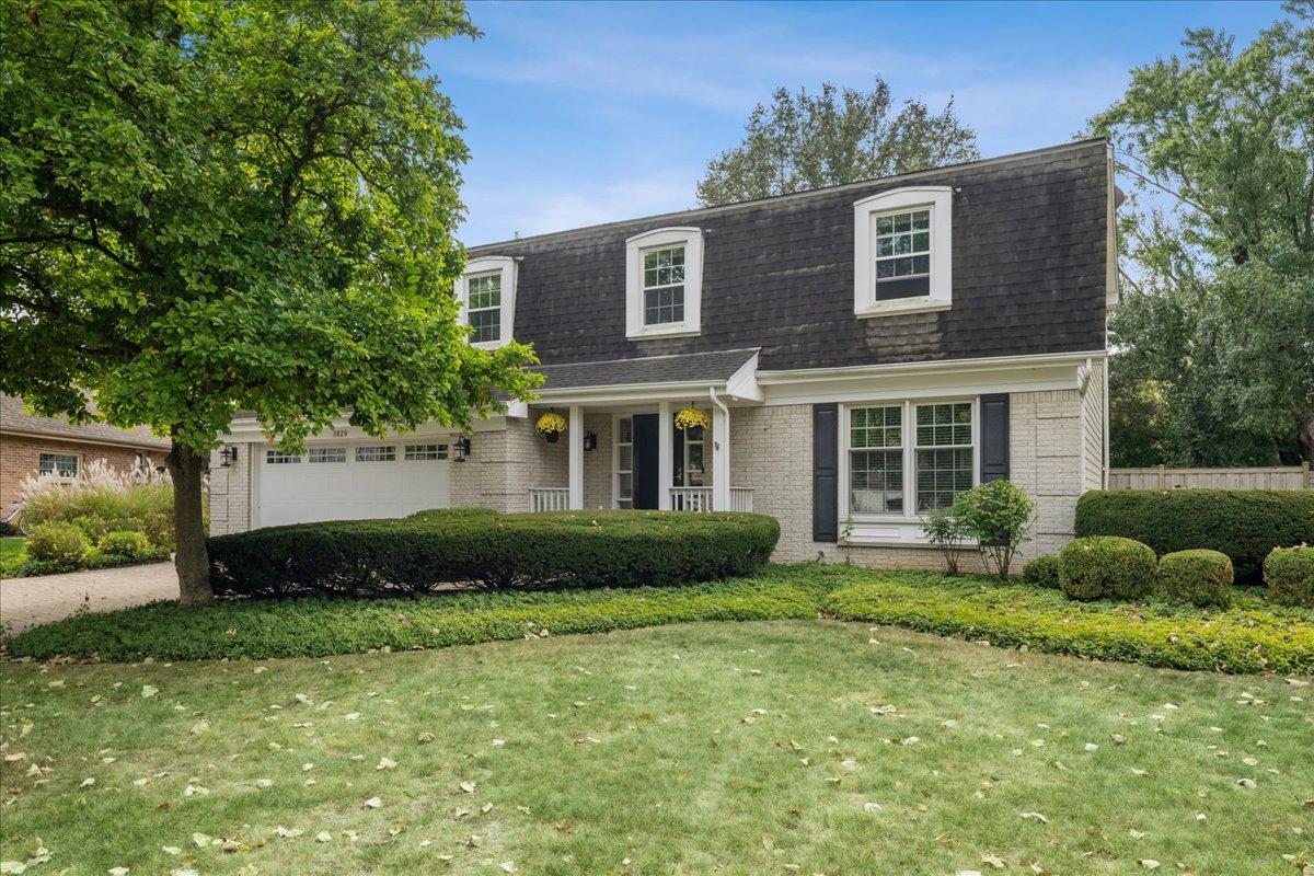 3829 Eastwind Ct., Northbrook, IL 60062