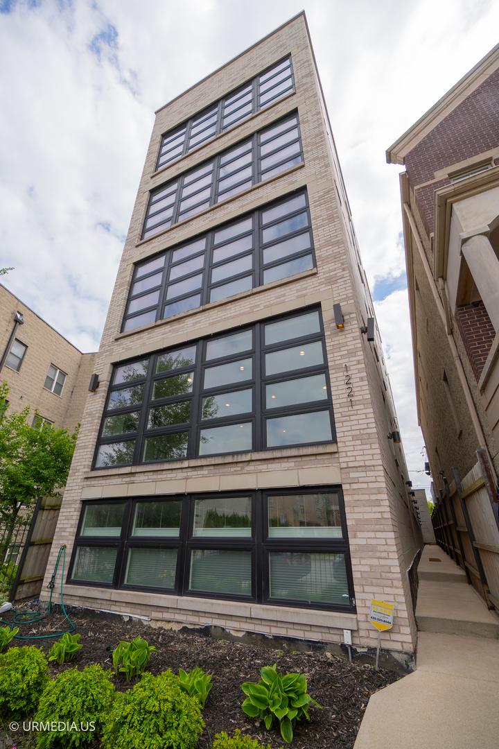 1221 E 46th St. #1, Chicago, IL 60653