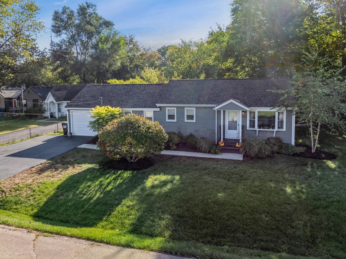 1412 N River Rd., Mchenry, IL 60051
