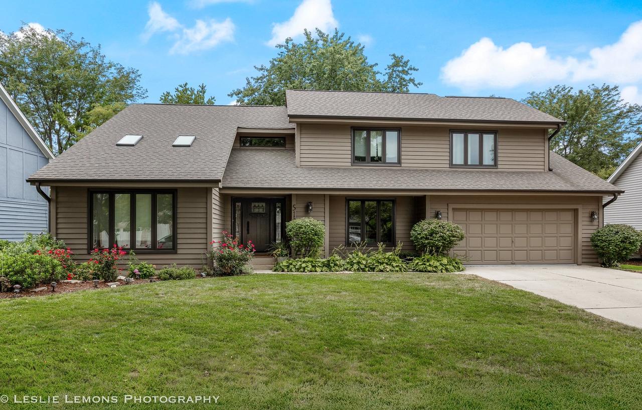 512 Peacock Ct., Naperville, IL 60565