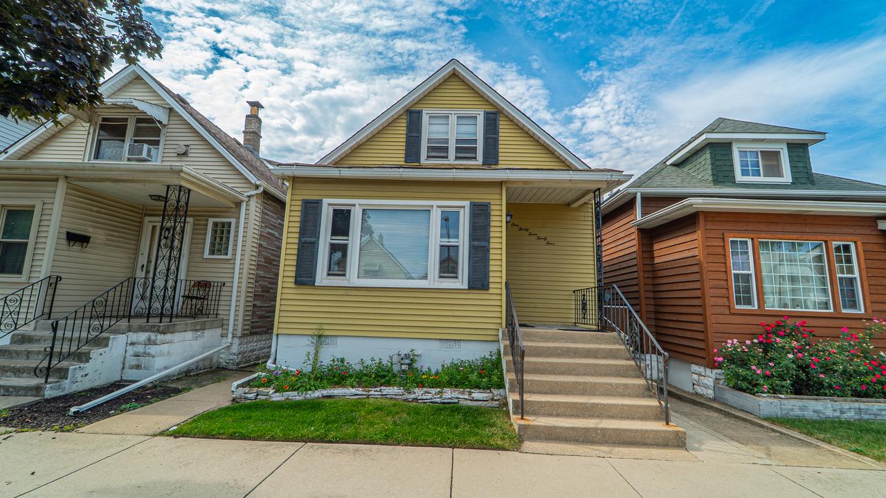 13334 S Houston Ave., Chicago, IL 60633