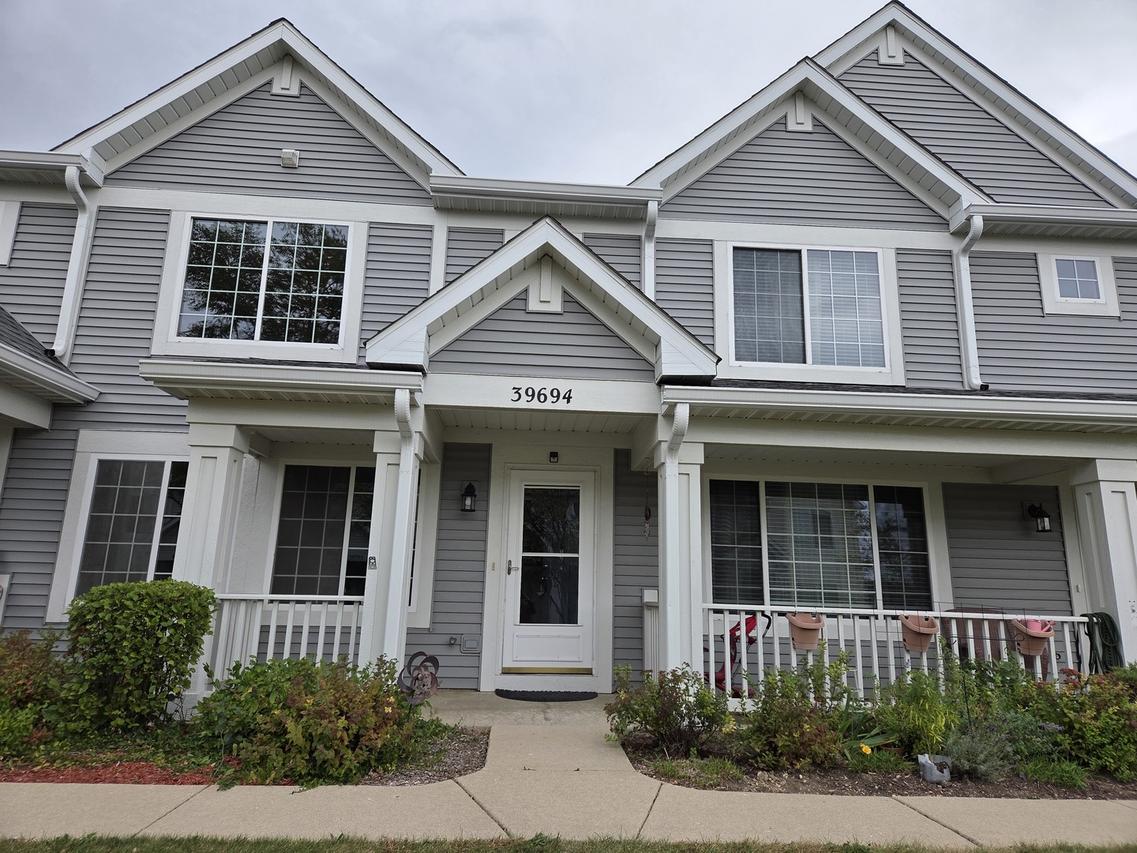 39694 N Warren Ln., Beach Park, IL 60083