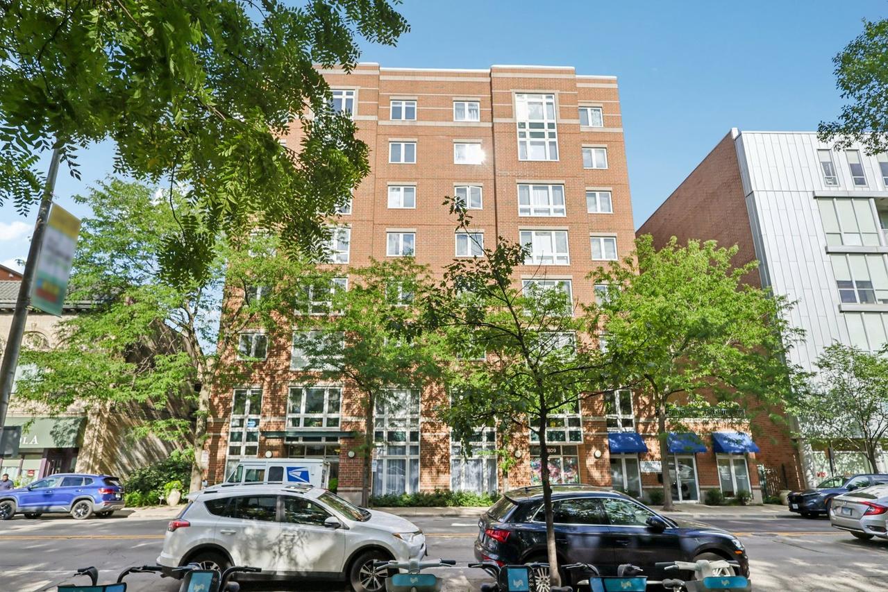 811 Chicago Ave. #309, Evanston, IL 60202