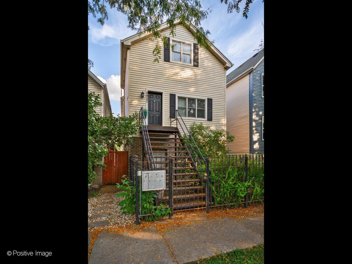 2927 N Gresham Ave. #3, Chicago, IL 60618