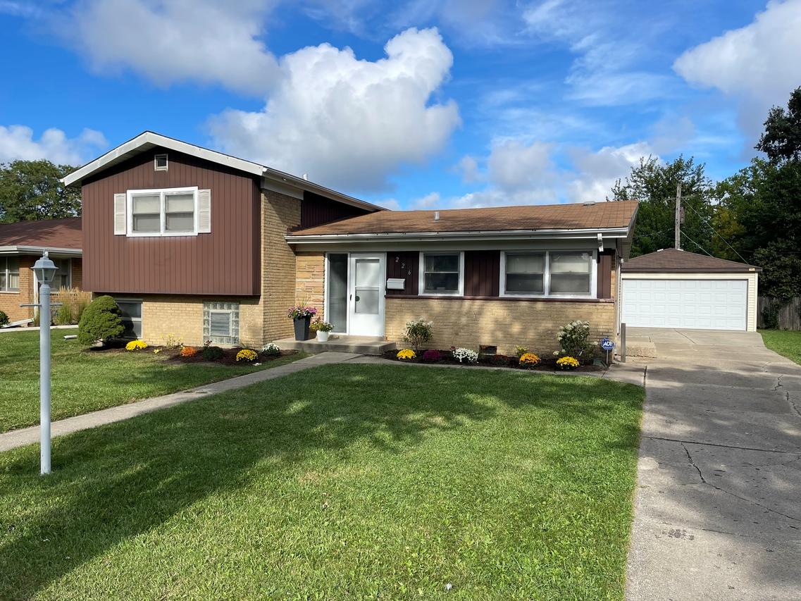 226 Briar Dr., Wilmette, IL 60091