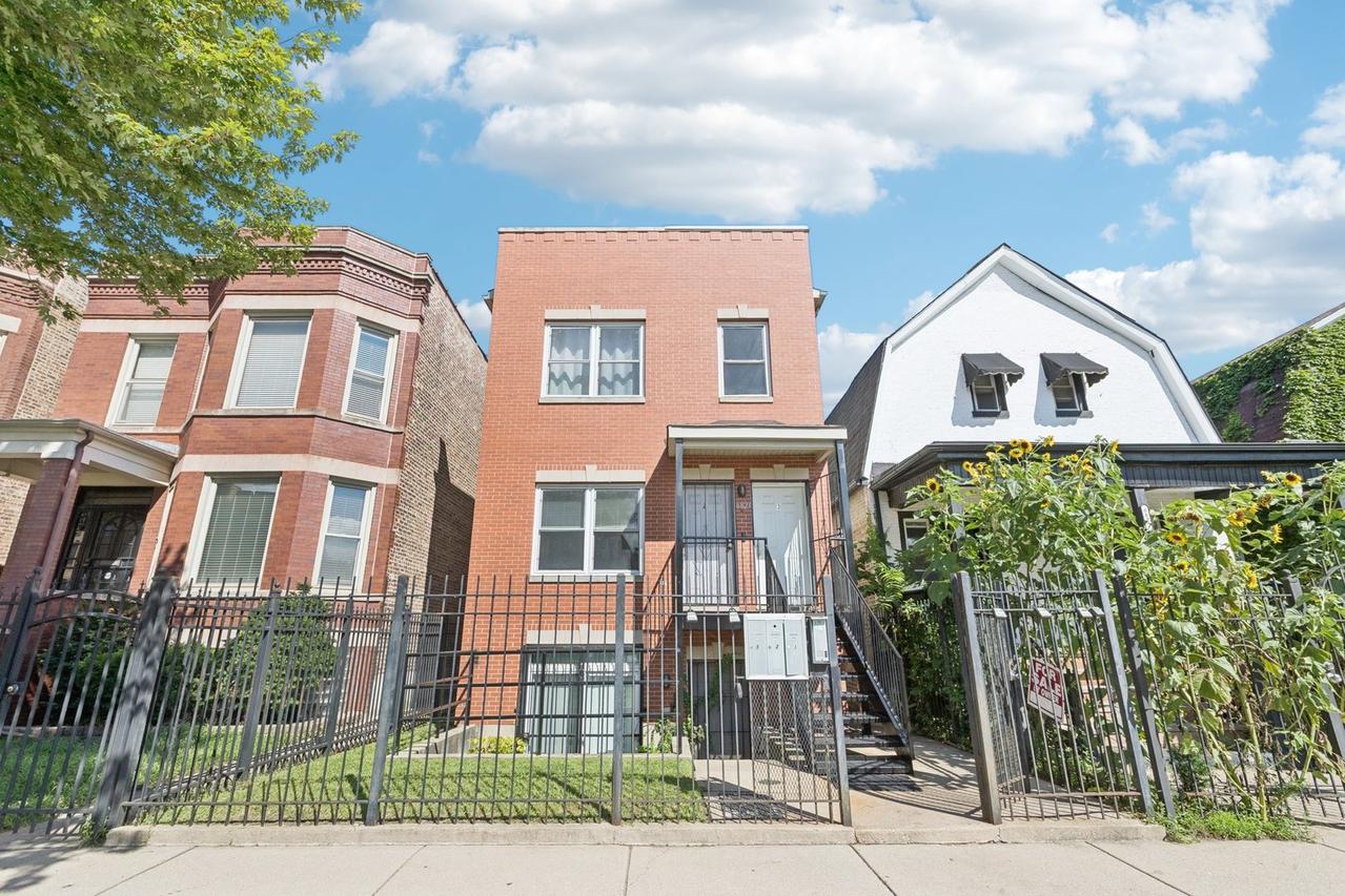 6823 S Dorchester Ave. #2, Chicago, IL 60637