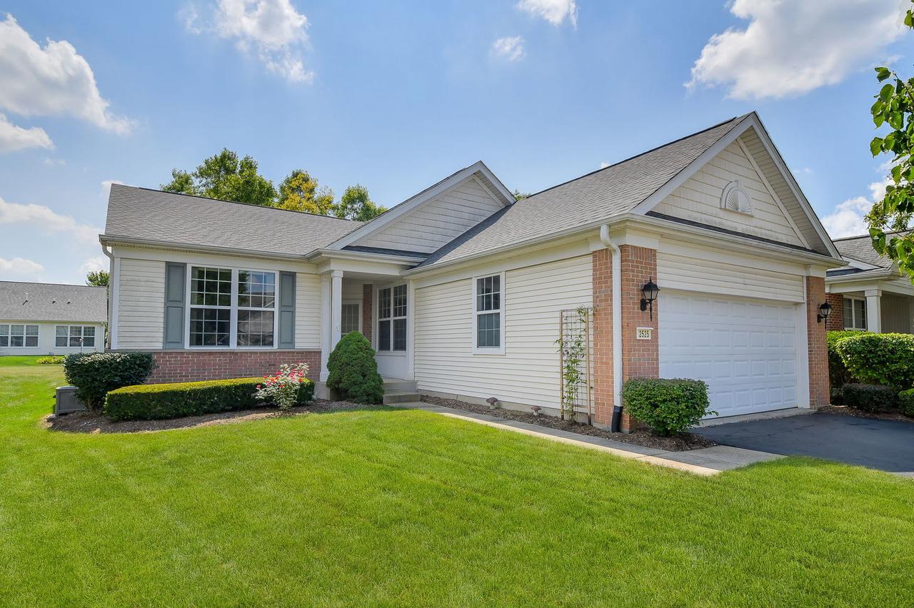 2525 Rolling Ridge Dr., Elgin, IL 60124