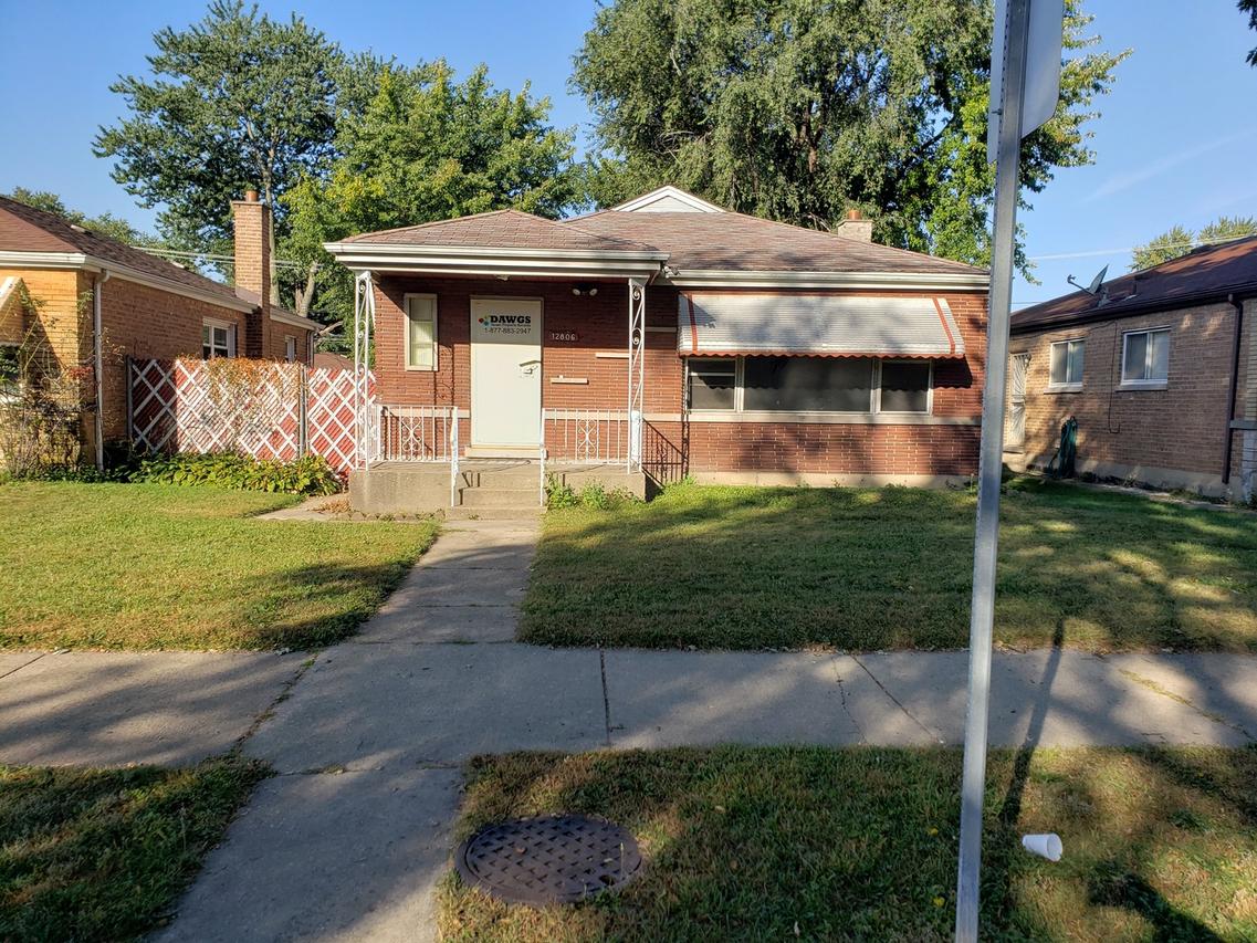 12806 S Laflin St., Calumet Park, IL 60827
