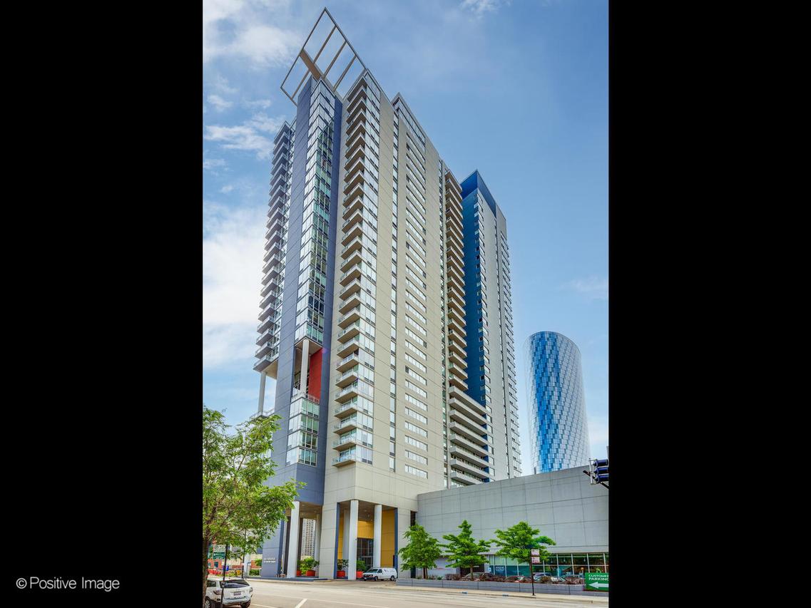 737 W Washington Blvd. #3310, Chicago, IL 60661