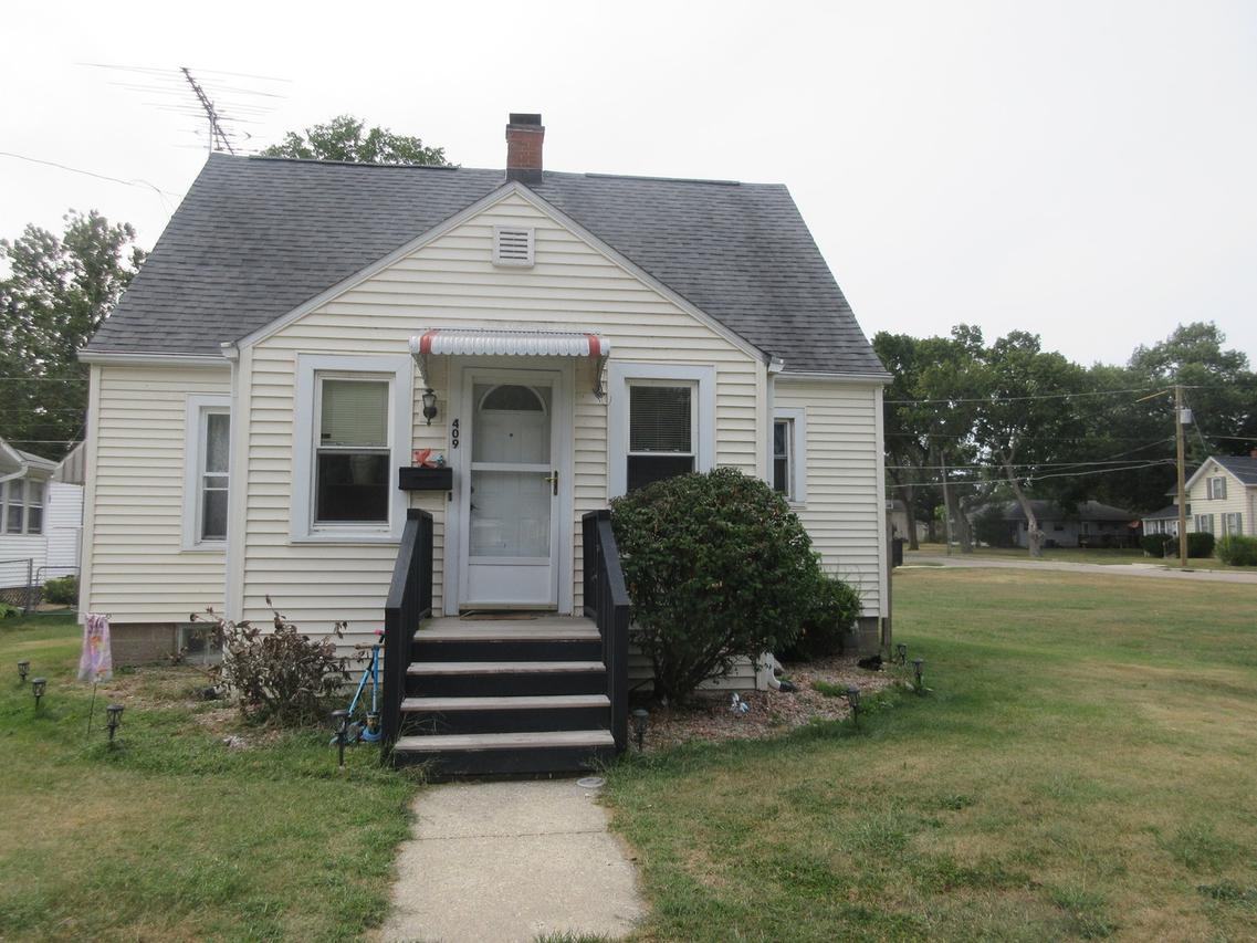 409 15th Ave., Sterling, IL 61081