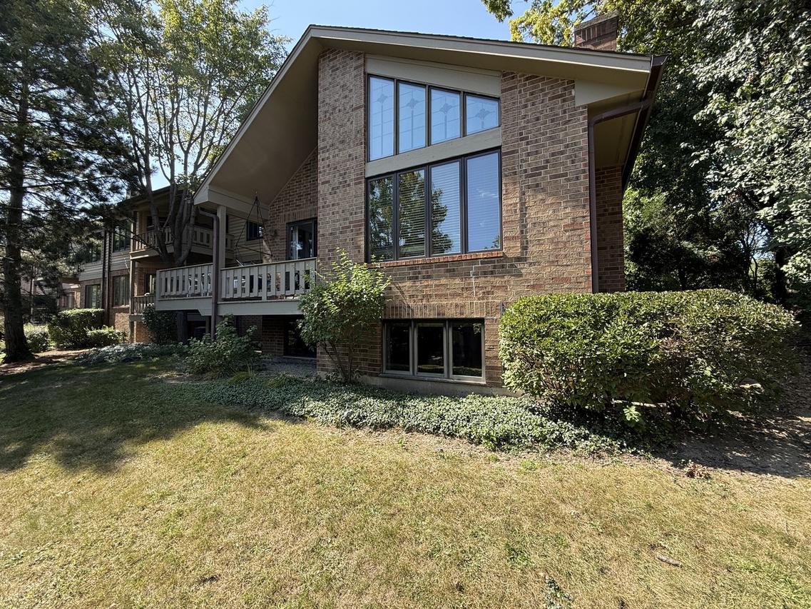 1148 Mistwood Ln., Downers Grove, IL 60515