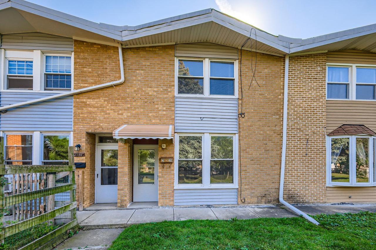 2131 Ash St. #G, Des Plaines, IL 60018