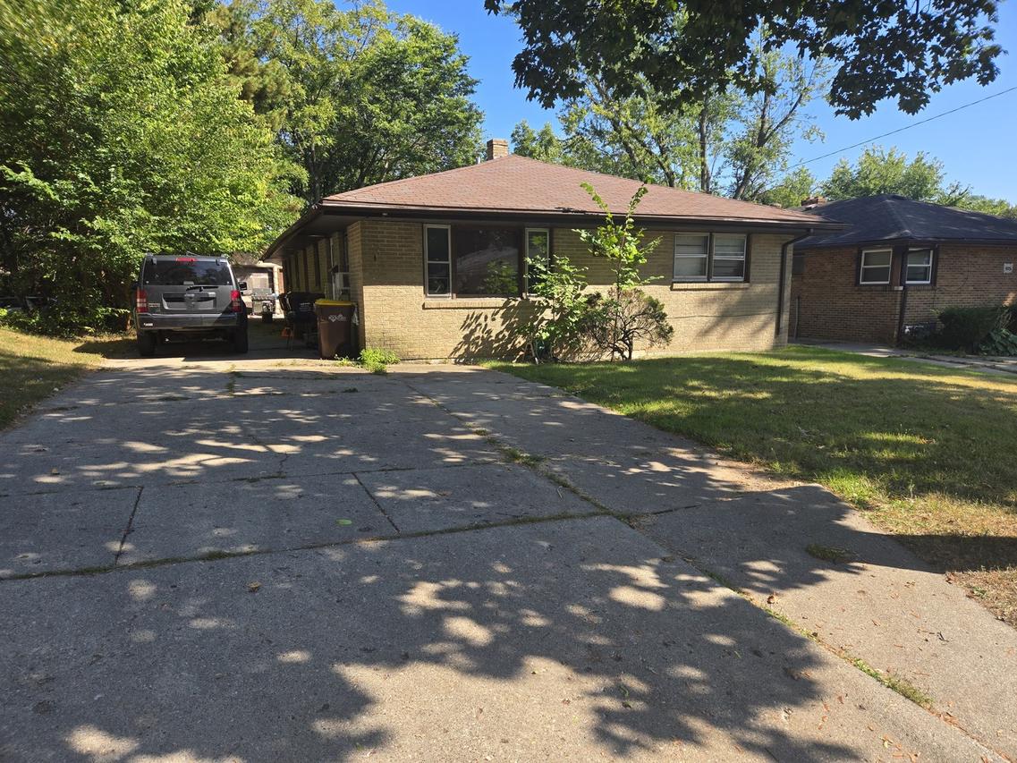 819 Albert Ave., Rockford, IL 61101