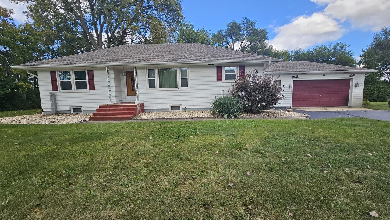 13658 E Flagg Rd., Rochelle, IL 61068
