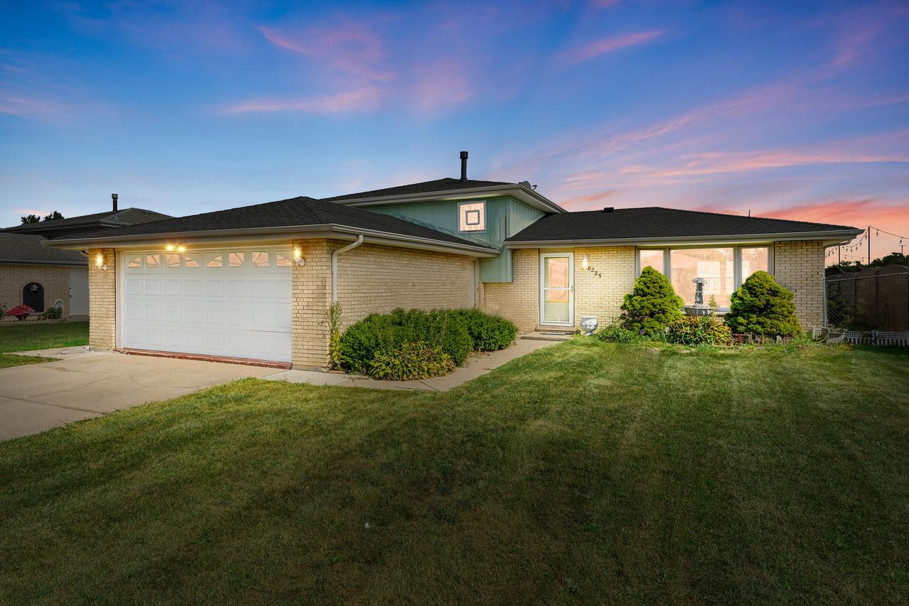 8225 Beloit Ave., Bridgeview, IL 60455