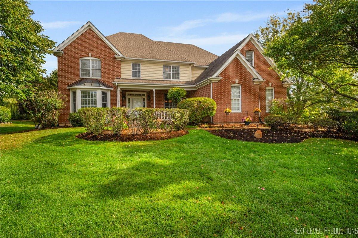 7N919 Cloverfield Rd., St. Charles, IL 60175