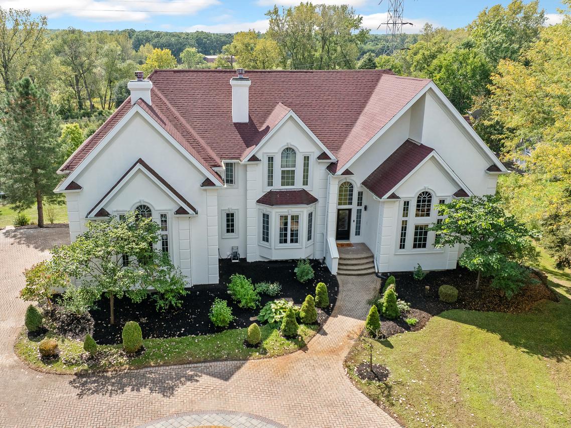 13220 Fox Ln., Lemont, IL 60439
