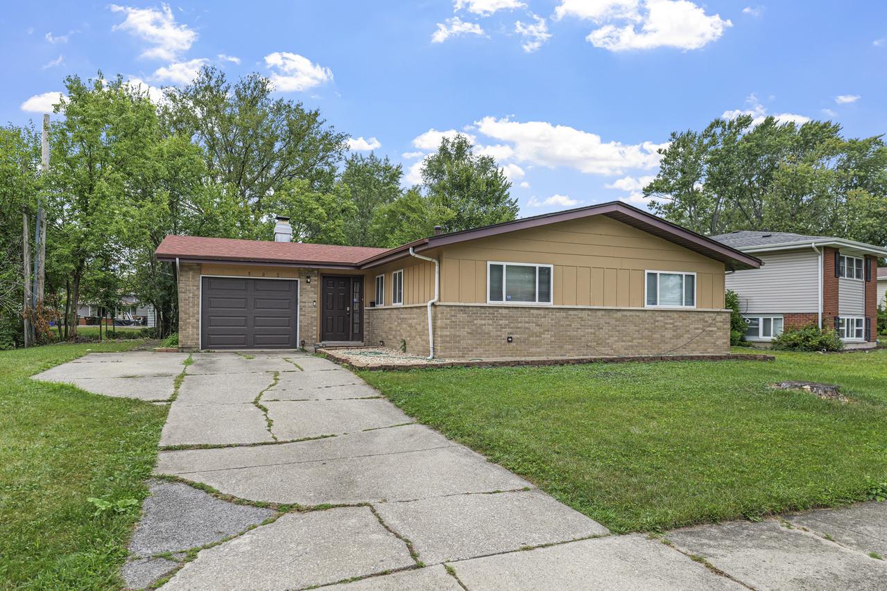302 Springfield St., Park Forest, IL 60466