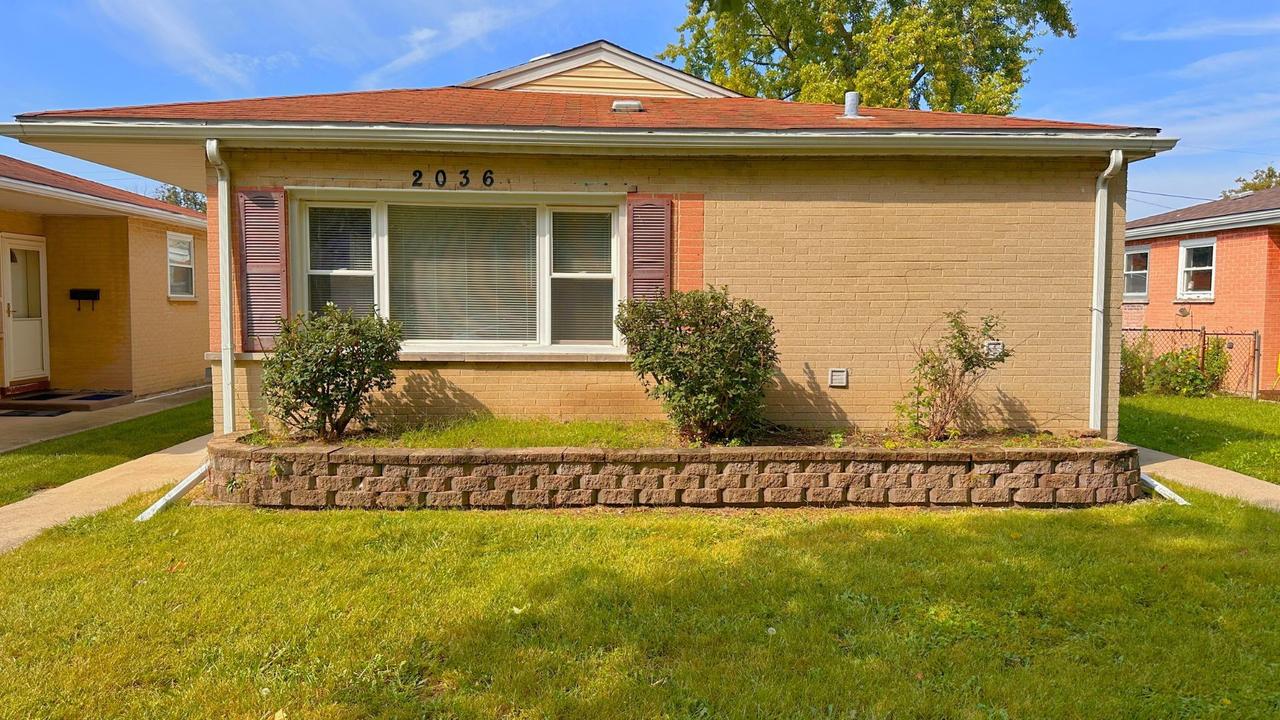 2036 S 15th Ave., Broadview, IL 60155
