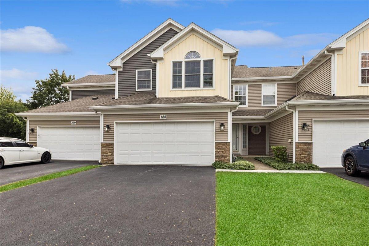 388 E Tall Oaks Ln., Itasca, IL 60143