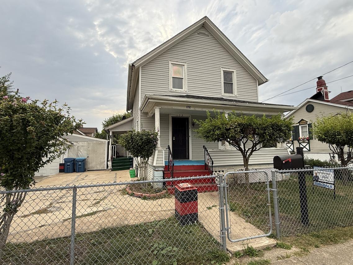 172 N East Ave., Aurora, IL 60505