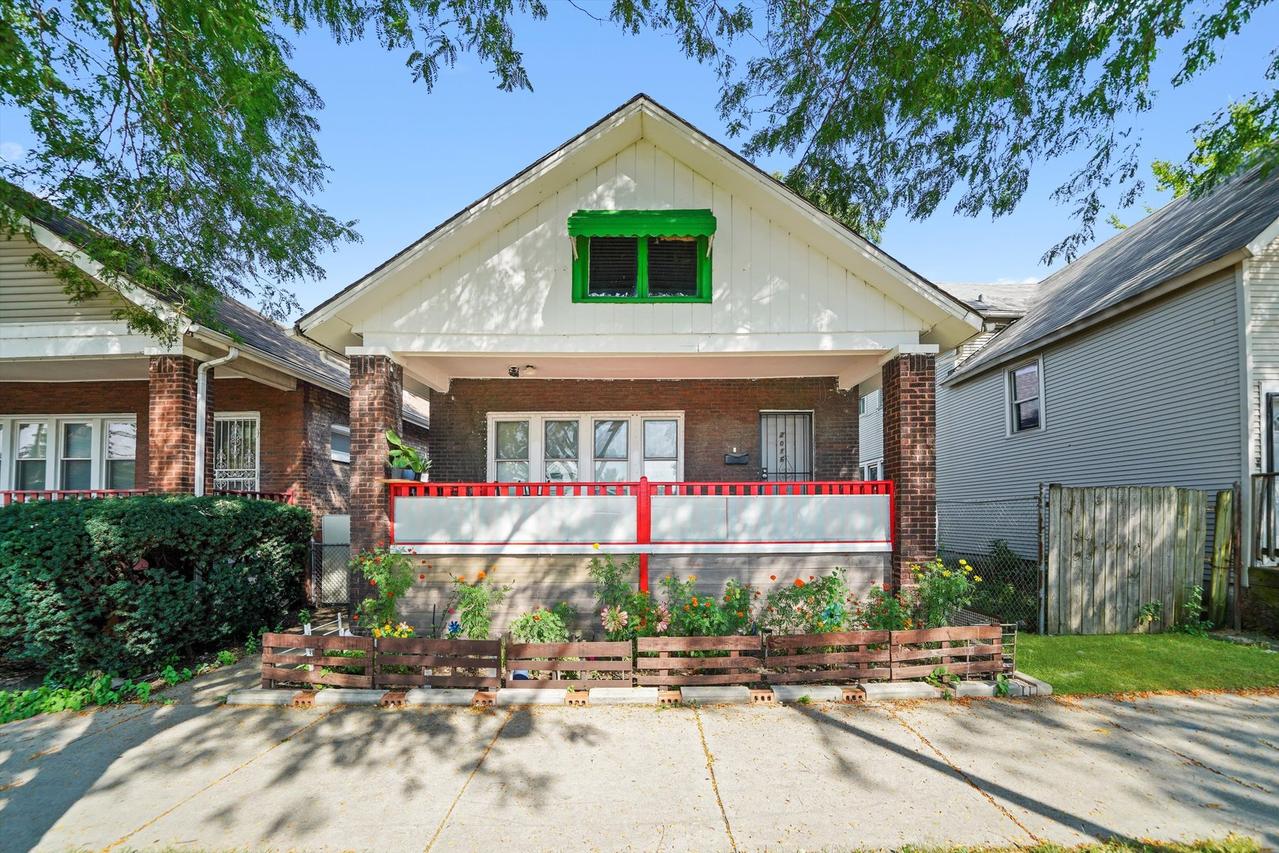 2016 E 93rd St., Chicago, IL 60617