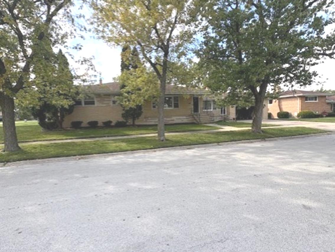 16560 Greenwood Ave., South Holland, IL 60473