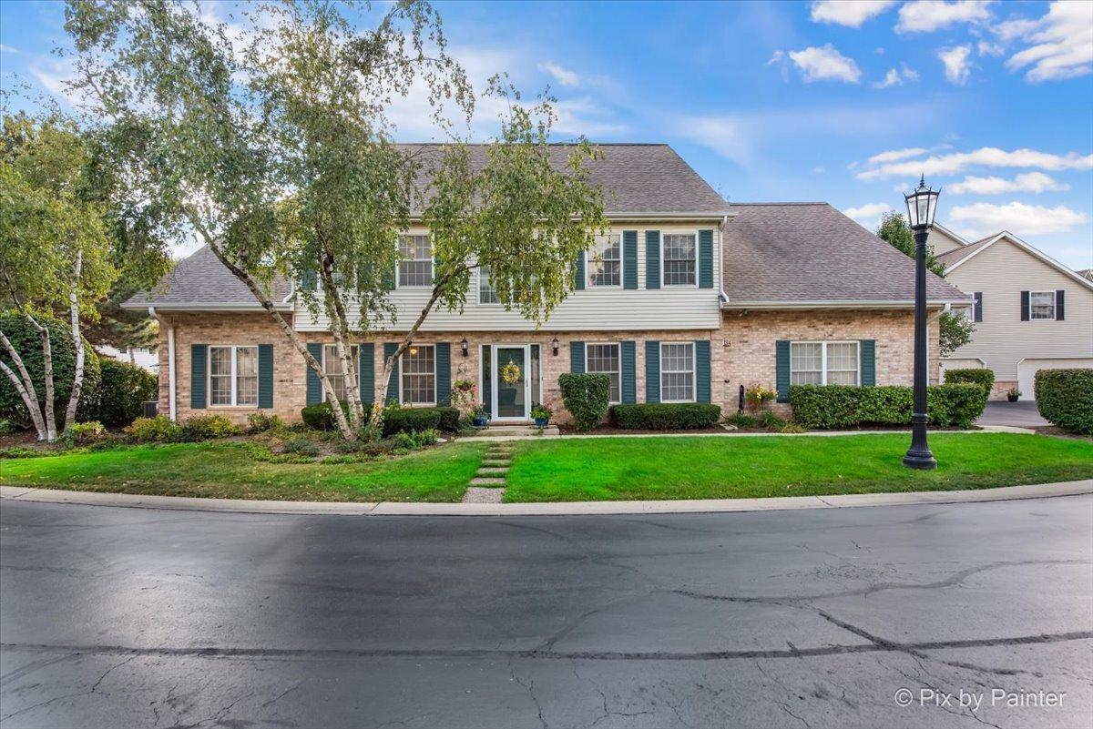 1504 Laurel Oaks Dr., Streamwood, IL 60107