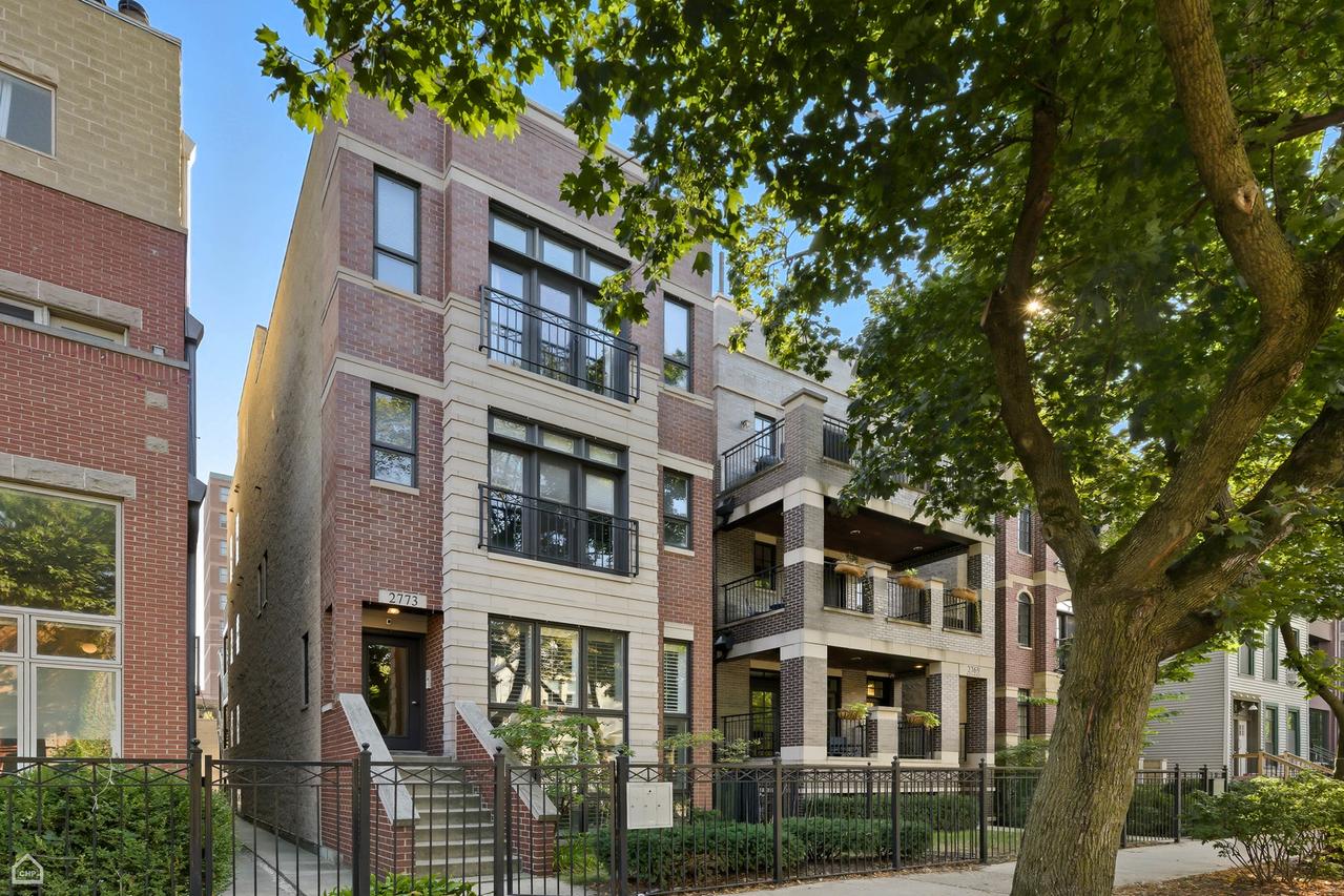 2773 N Kenmore Ave. #1, Chicago, IL 60614