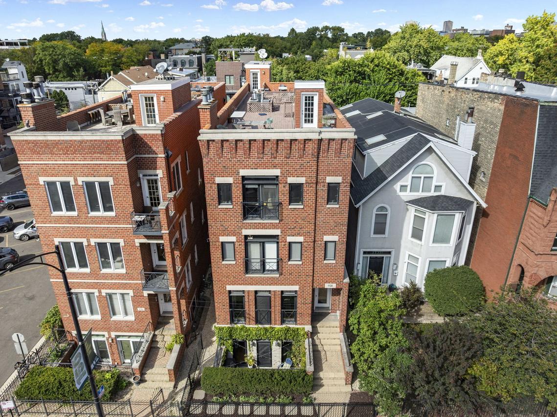 1134 W Fullerton Ave. #1, Chicago, IL 60614