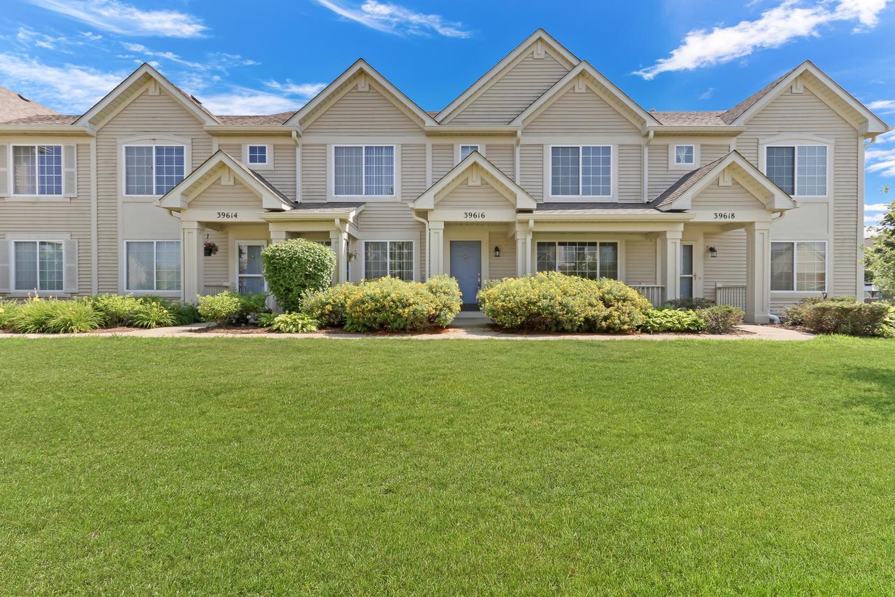 39616 N Warren Ln., Beach Park, IL 60083