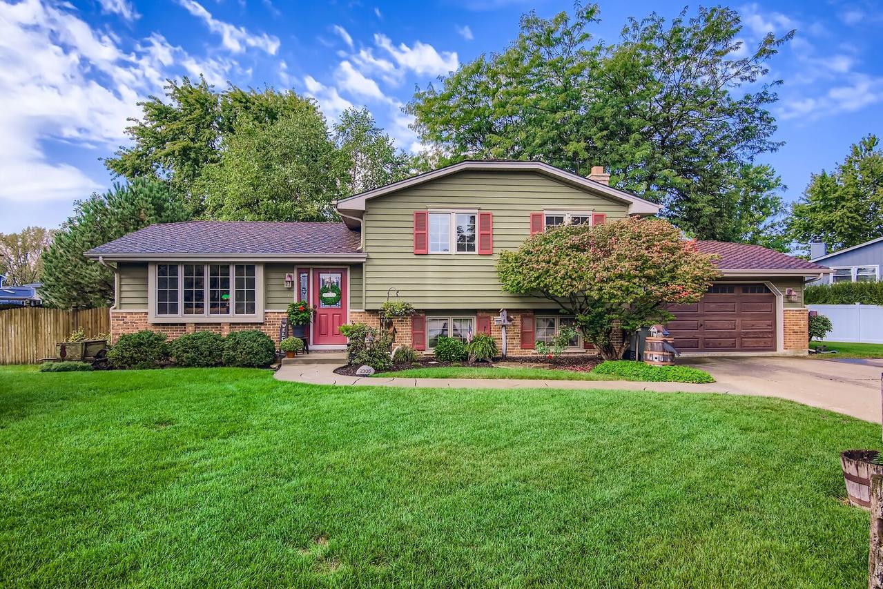 2305 Kerry Winde Dr., New Lenox, IL 60451