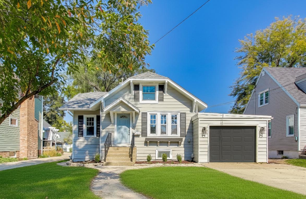 421 E Indiana St., Wheaton, IL 60187