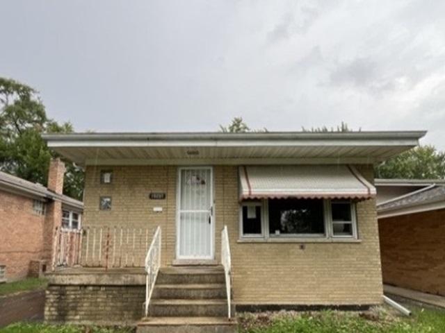 15237 Oak St., Dolton, IL 60419
