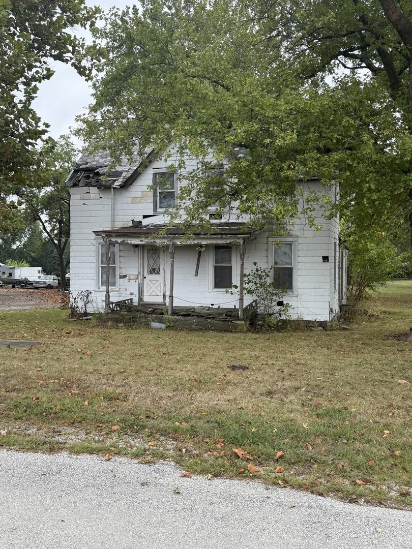 420 S Sanford St., Ivesdale, IL 61851