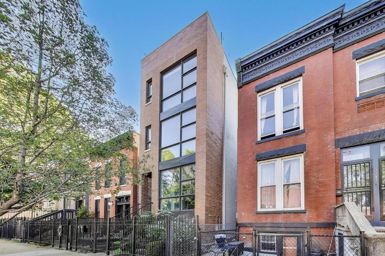 2237 W Race Ave. #2, Chicago, IL 60612