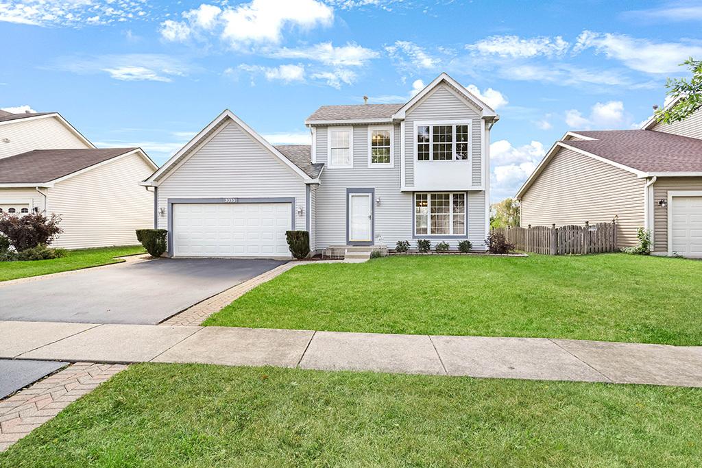 2033 Wedgewood Cir., Romeoville, IL 60446
