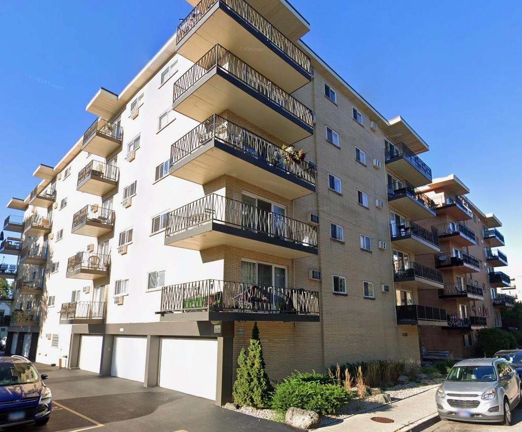 7428 W Washington St. #205, Forest Park, IL 60130