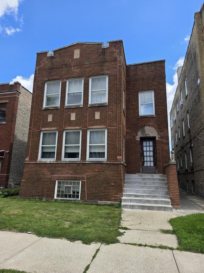6219 N Claremont Ave., Chicago, IL 60659