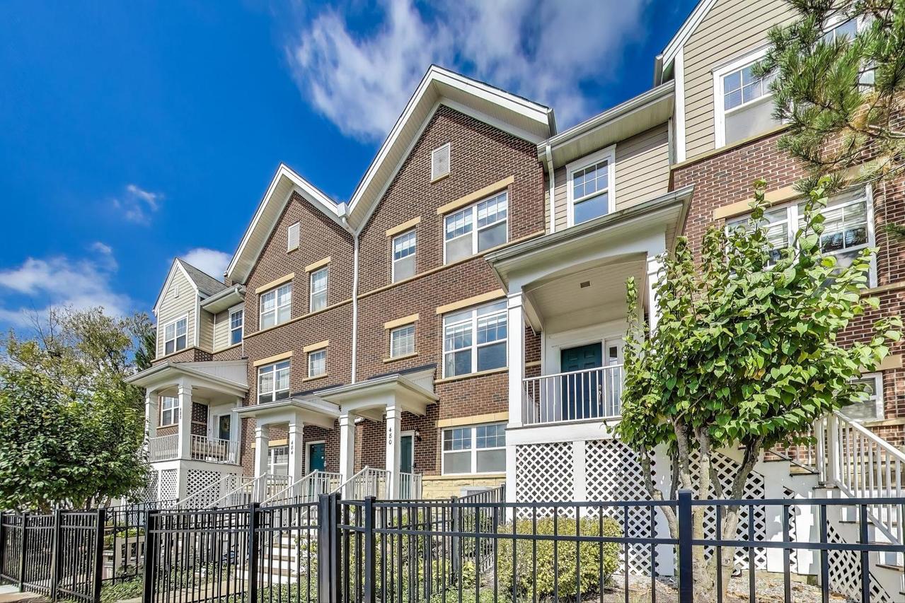480 W Wood St., Palatine, IL 60067